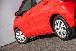 
										2017 Toyota Yaris Ascent Auto full									