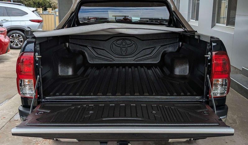 
								2018 Toyota Hilux SR5 GUN126R 4X4 full									