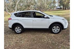 
										2017 Toyota RAV4 GX Auto AWD full									