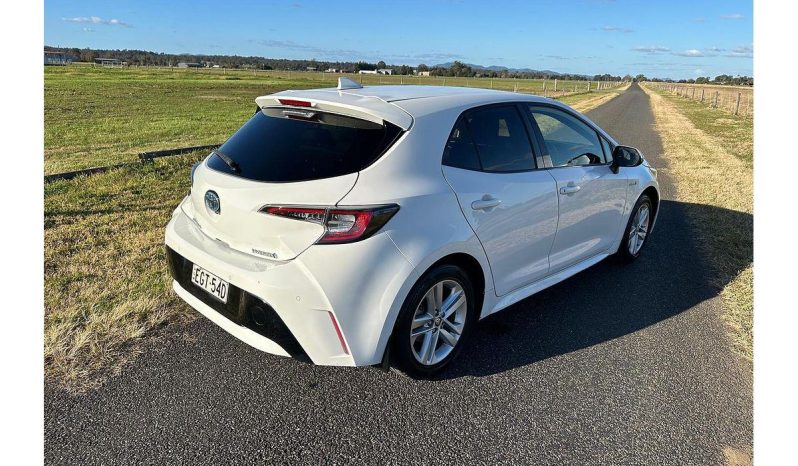 
								2019 Toyota Corolla SX Hybrid Auto full									