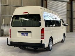 
										2018 Toyota Hiace Commuter Auto Bus full									