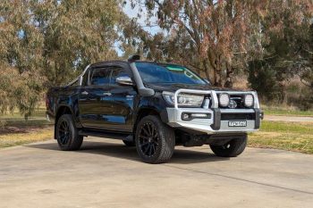 2018 Toyota Hilux SR5 GUN126R 4X4