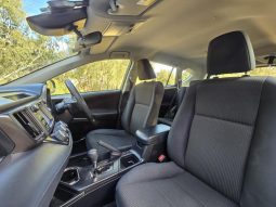 
										2018 Toyota RAV4 ZSA42R GX 2WD full									