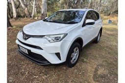 
										2017 Toyota RAV4 GX Auto AWD full									