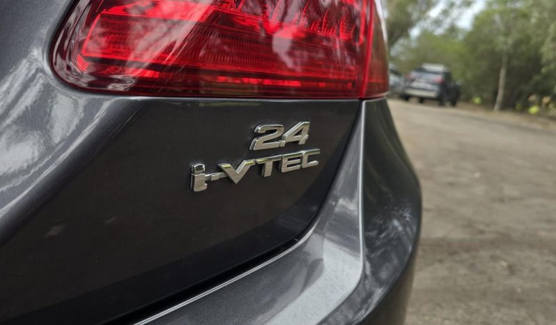 
								2013 Honda Accord 9th GenVTi-L Sedan full									