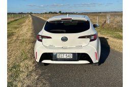 
										2019 Toyota Corolla SX Hybrid Auto full									