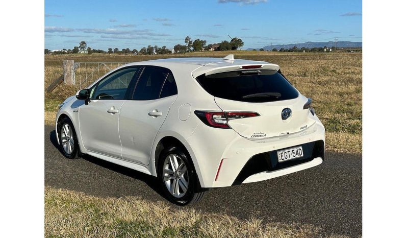 
								2019 Toyota Corolla SX Hybrid Auto full									
