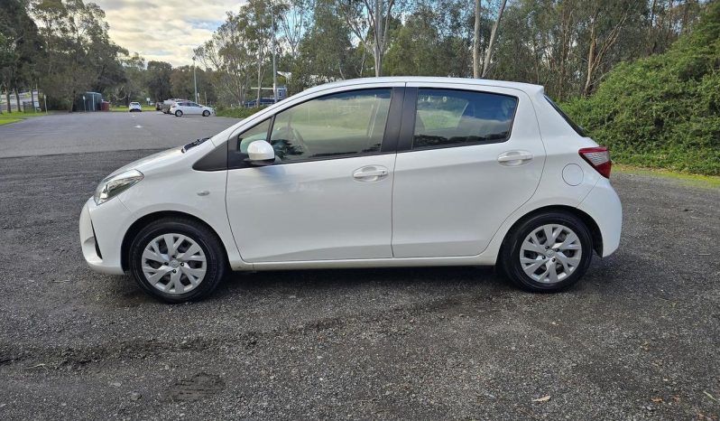 
								2019 Toyota Yaris NCP130R Ascent full									
