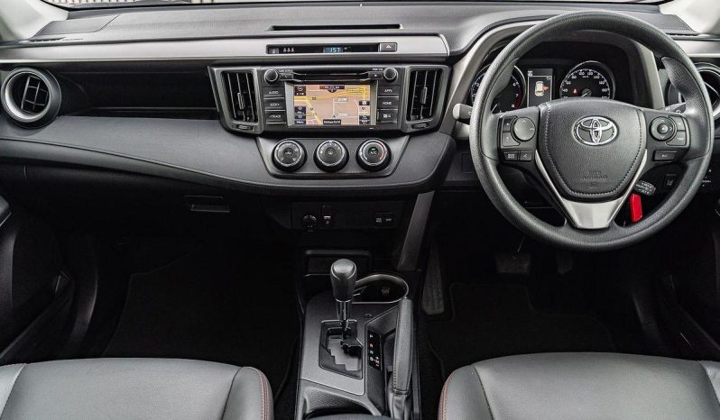 
								2018 Toyota RAV4 GX Auto 2WD full									