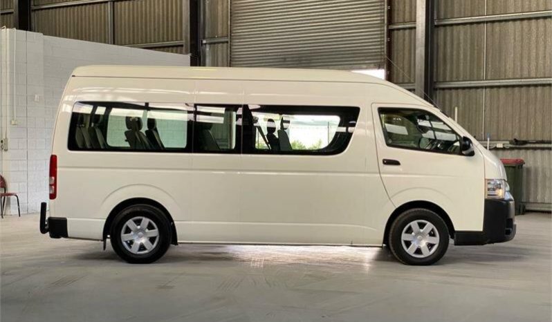 
								2018 Toyota Hiace Commuter Auto Bus full									