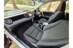 
										2017 Toyota RAV4 GX Auto AWD full									