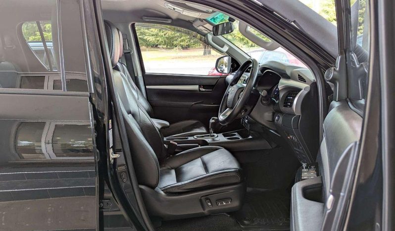 
								2018 Toyota Hilux SR5 GUN126R 4X4 full									