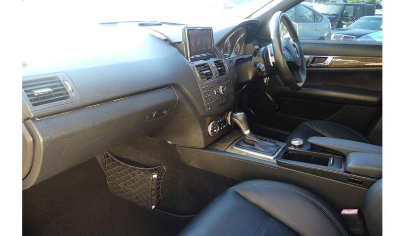 
								2009 Mercedes-Benz C63 AMG W204 full									