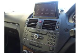 
										2009 Mercedes-Benz C63 AMG W204 full									