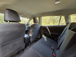 
										2018 Toyota RAV4 ZSA42R GX 2WD full									