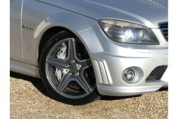 
										2009 Mercedes-Benz C63 AMG W204 full									