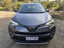 
										2018 Toyota RAV4 ZSA42R GX 2WD full									