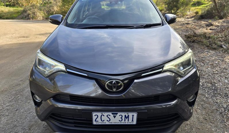 
								2018 Toyota RAV4 ZSA42R GX 2WD full									