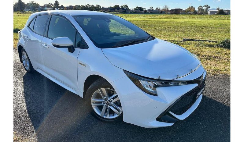 
								2019 Toyota Corolla SX Hybrid Auto full									