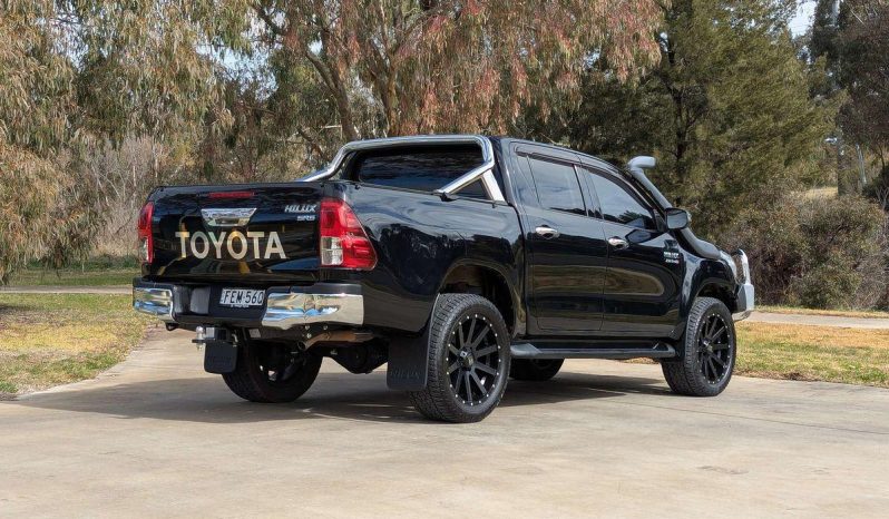 
								2018 Toyota Hilux SR5 GUN126R 4X4 full									