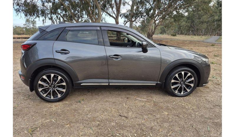 
								2019 Mazda CX-3 sTouring DK Auto FWD full									