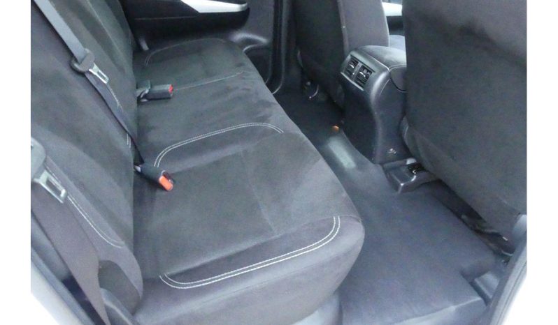 
								2017 Nissan Navara RX D23 Series 2WD full									