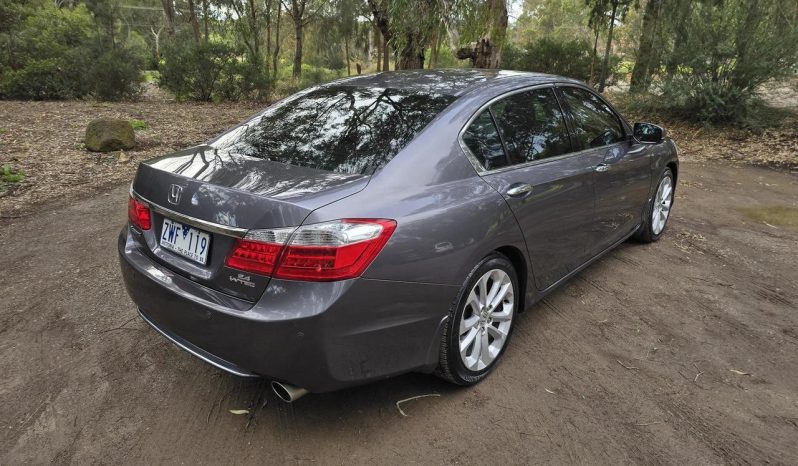 
								2013 Honda Accord 9th GenVTi-L Sedan full									